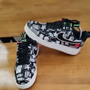 Limited Edition Nike Af1  07 LX Worldwide Pack-Black Size 9.5 With Beat Up Box